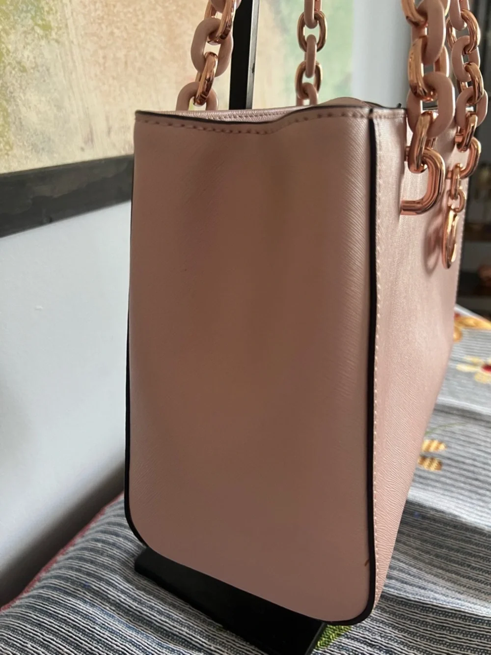 Michael Kors Blush Pink Saffiano Shoulder Tote with Rose Gold Chain Detail - Picture 4 of 13